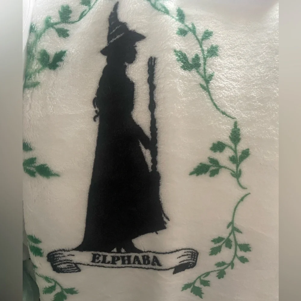Wicked witch oversized soft plush throw blanket Elphaba 50x70 in